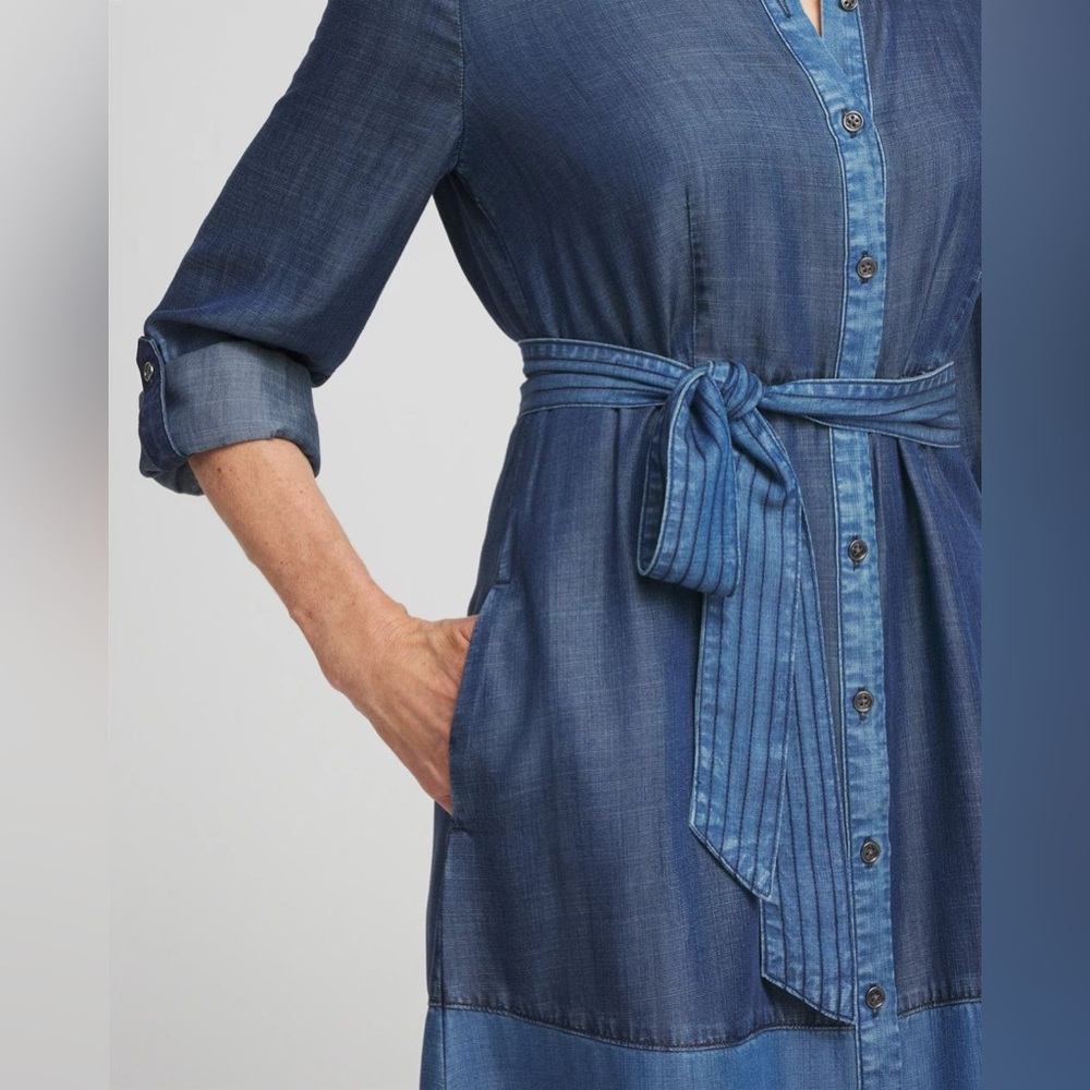 CHICO’S Colorblock Chambray Dress in Marina Bay Indigo Size 8 (1) - Picture 4 of 10